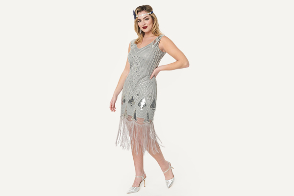  The '70s Inspired Silver Sequined Semi-formal Dress