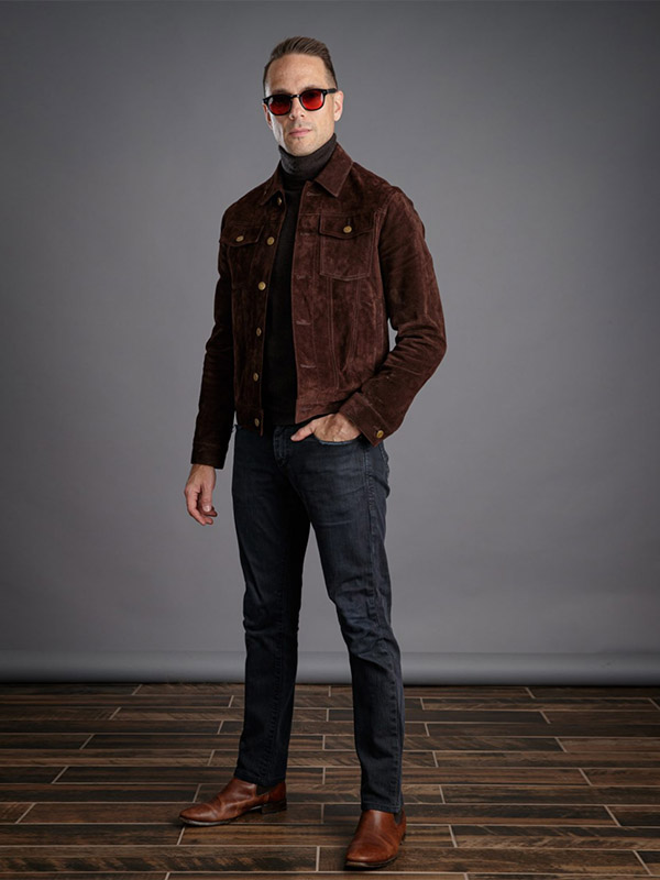 Men's Semi-Formal Attire Has A Corduroy Jacket