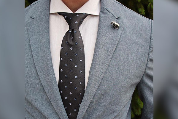 How To Tie A Full Windsor Knot?