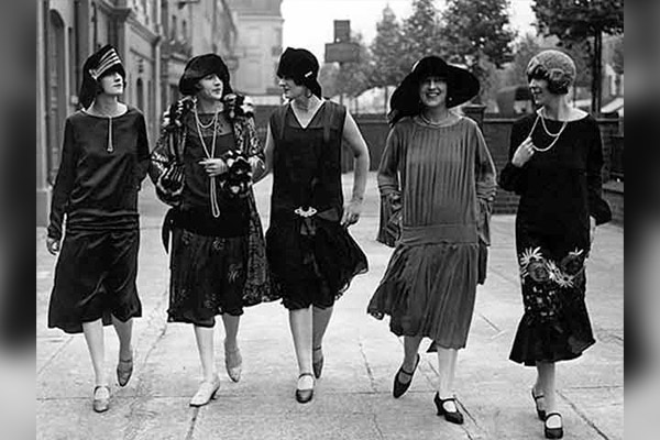 15 Popular Trends Of The 1920s Fashion - Fashion Inclusive