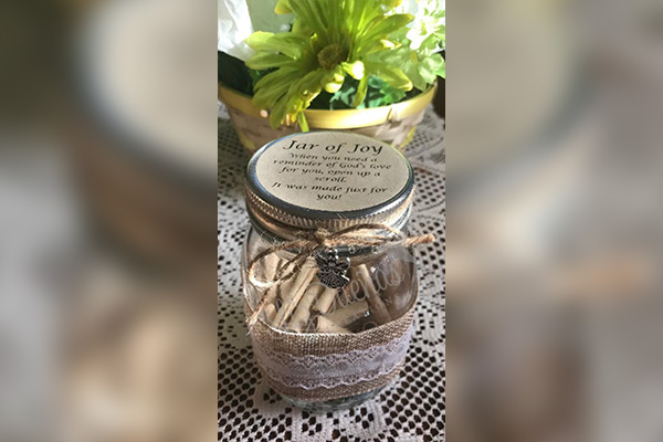 Anniversary Gifts For Him: Messages In A Jar