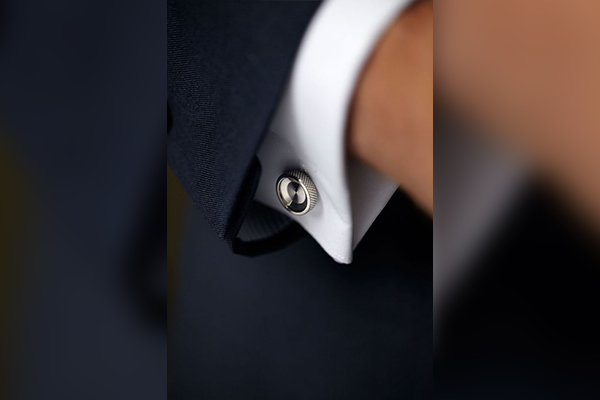 Anniversary Gifts For Him: Customized Cufflinks 
