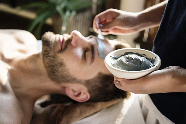 Anniversary Gifts For Him: Fully-Sponsored Spa Day