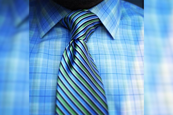 How To Tie A St. Andrew Knot