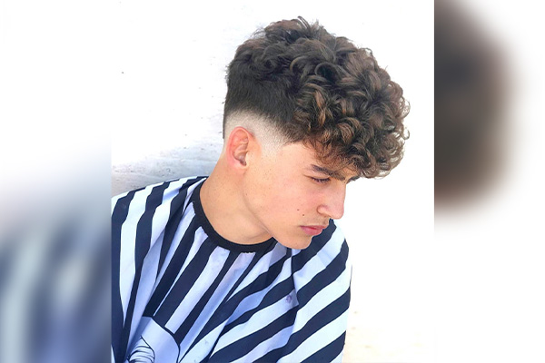 Fade with Wavy Fringe 