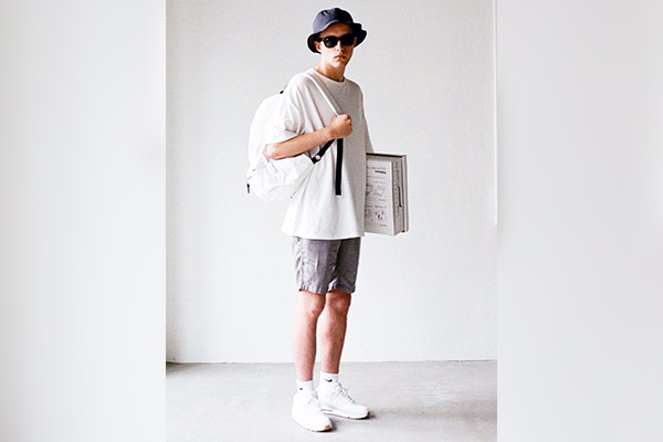 Bucket Hat with T-Shirt