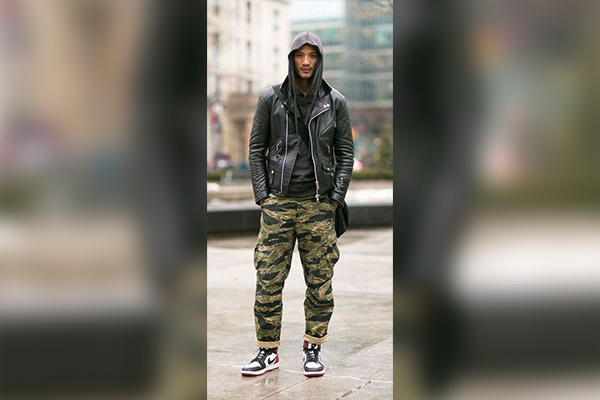 Men's camo best sale jogger outfit